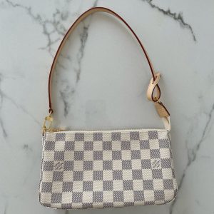 LOUIS VUITTON Pochette Accesoires NM