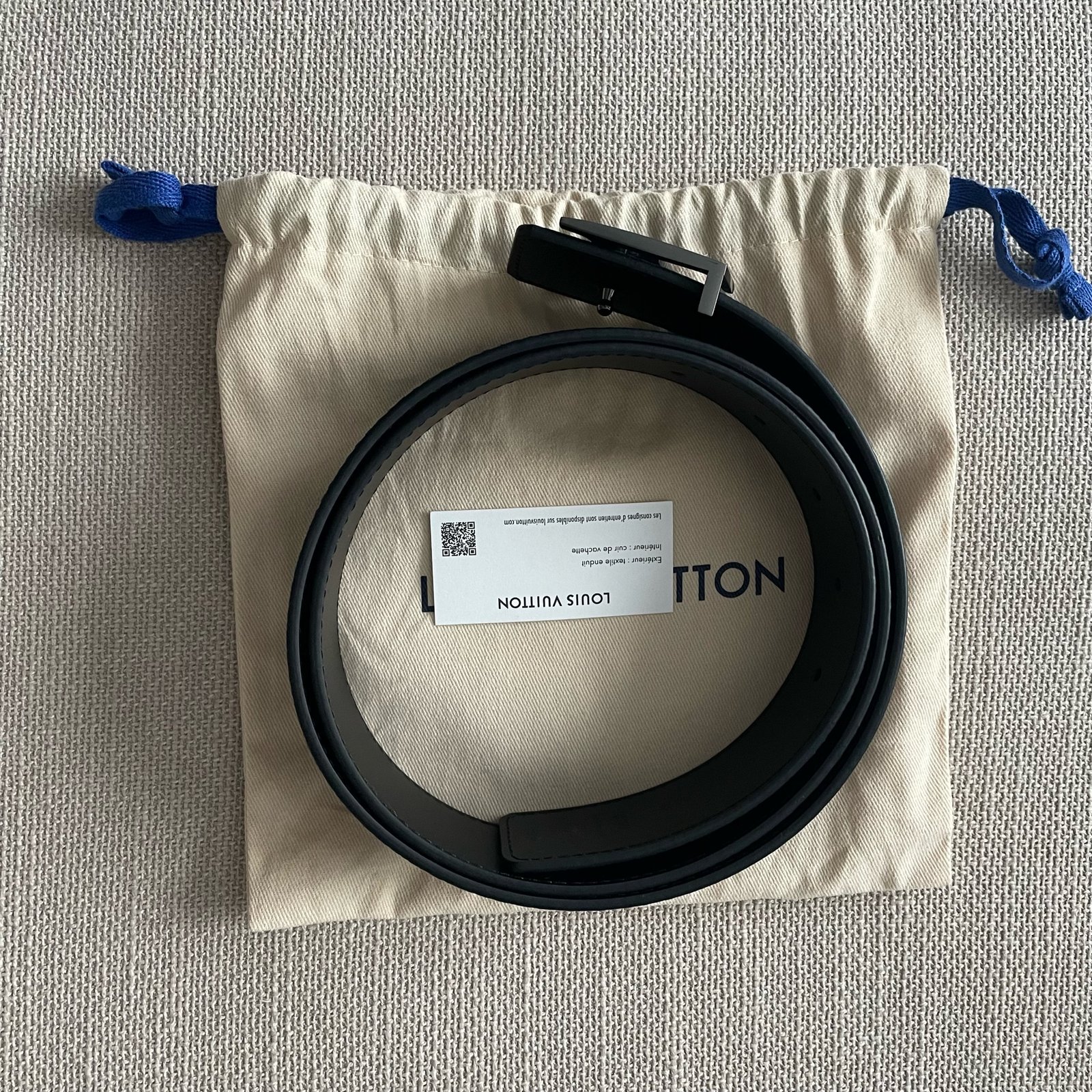 LOUIS VUITTON Ceinture LV Initiales 40 mm Réversible – Image 2