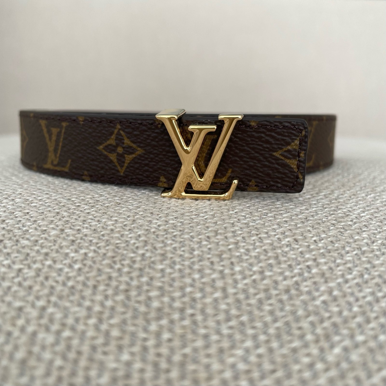 LOUIS VUITTON Ceinture LV Iconic 20 mm Réversible