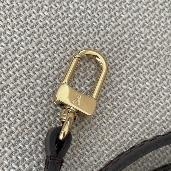 LOUIS VUITTON Alma BB – Image 21