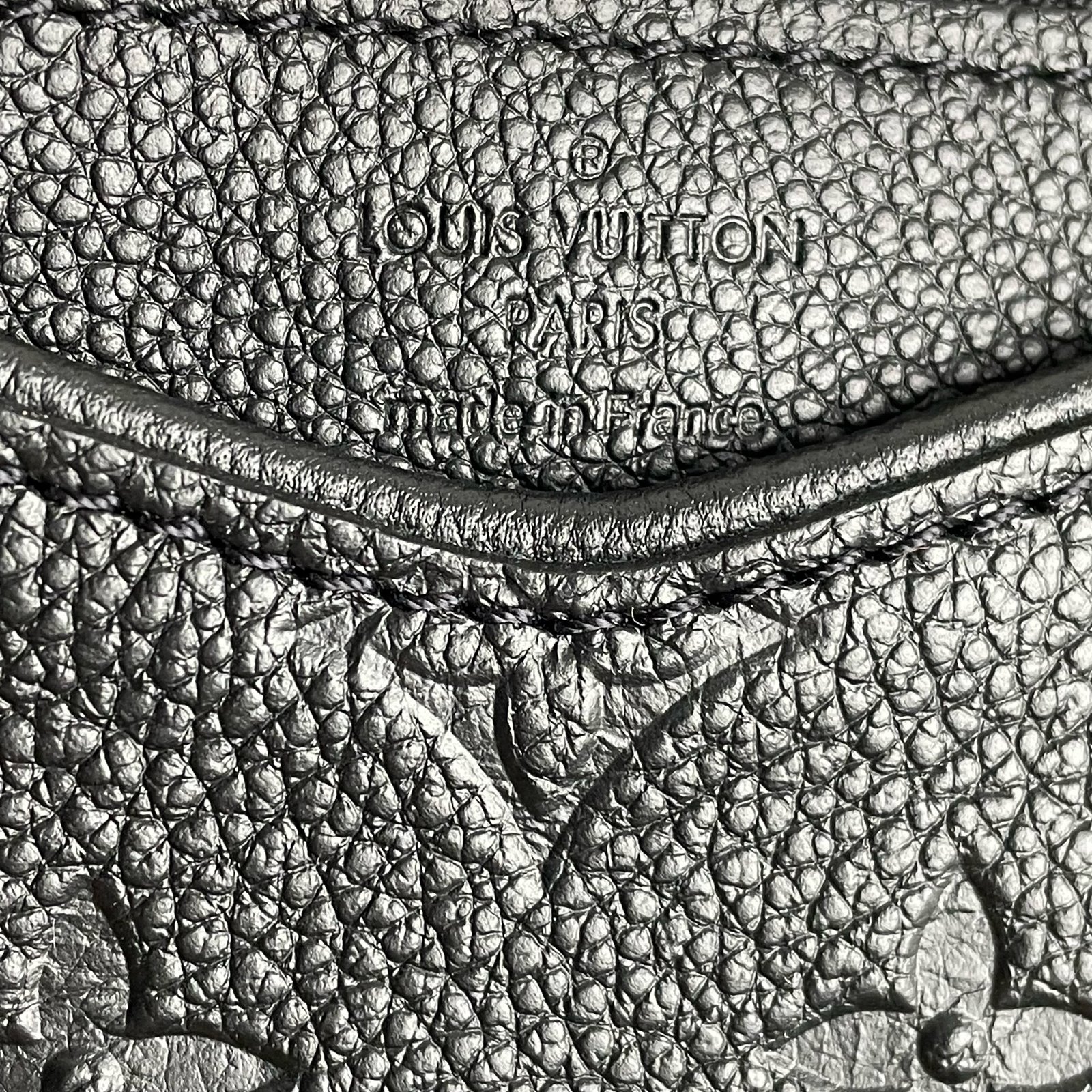 LOUIS VUITTON Pochette Pallas – Image 5
