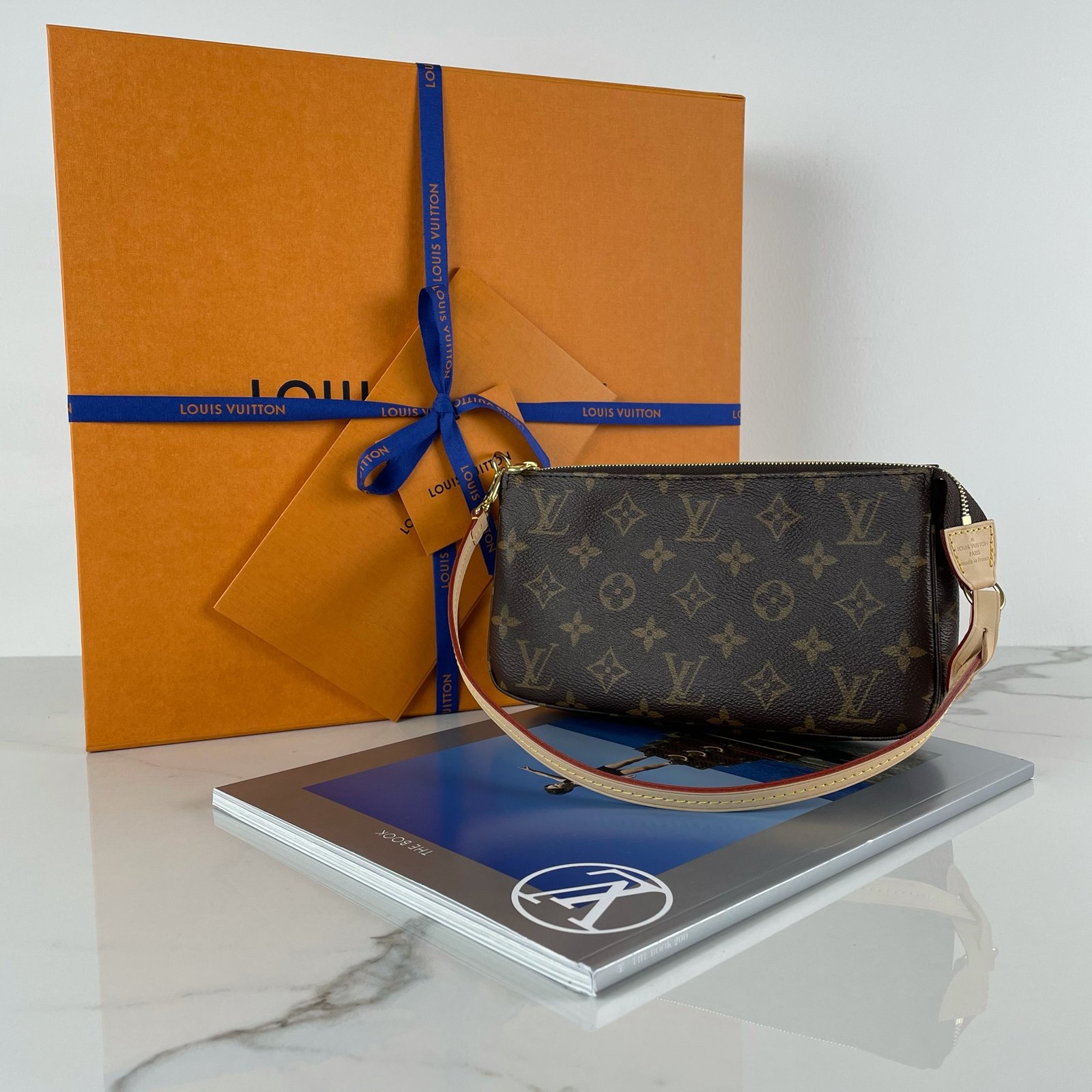 LOUIS VUITTON Pochette Accessoires NM – Image 2
