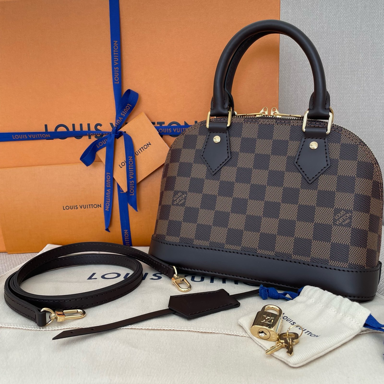 LOUIS VUITTON Alma BB – Image 2