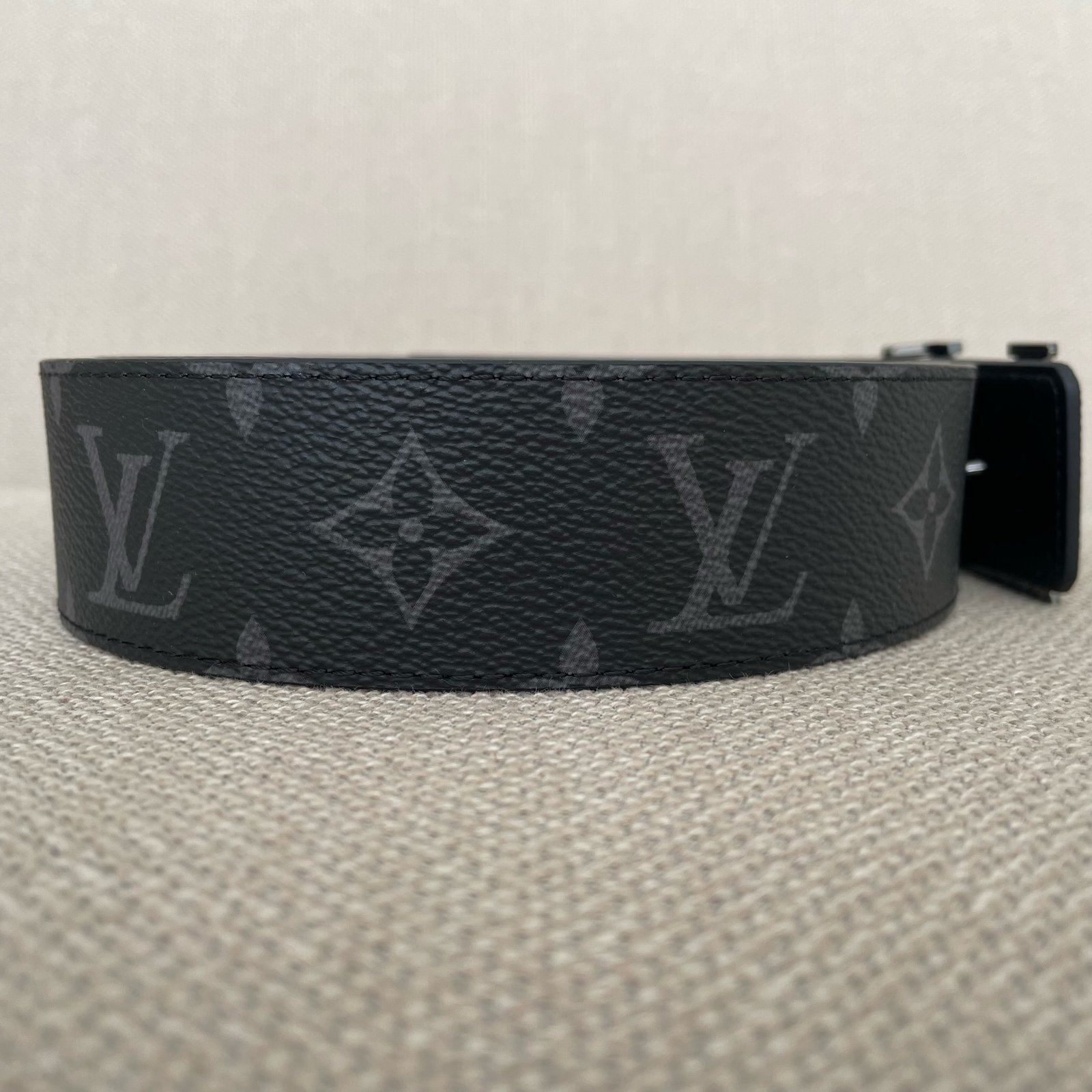LOUIS VUITTON Ceinture LV Initiales 40 mm Réversible – Image 7