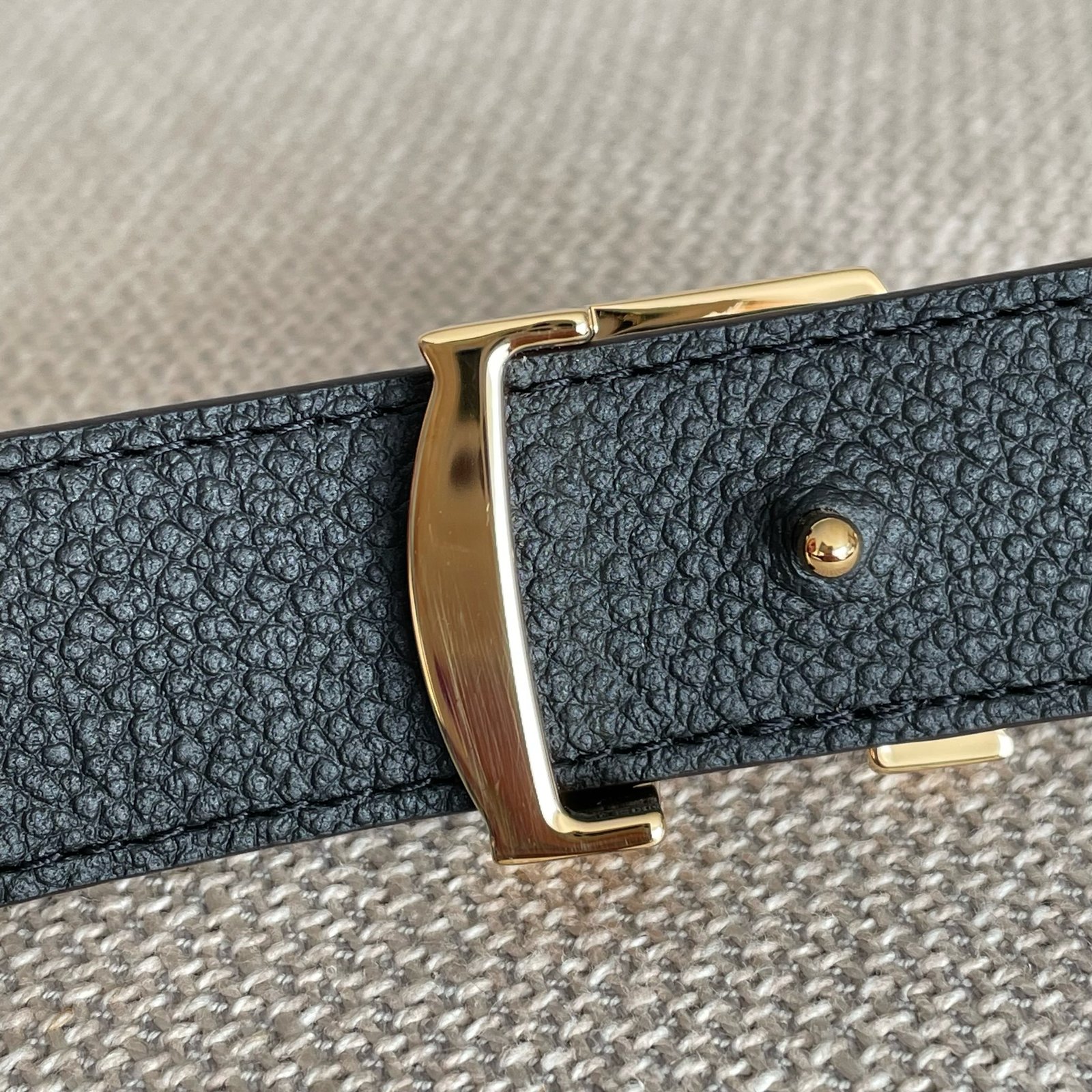 LOUIS VUITTON Ceinture LV Iconic 25 mm Réversible – Image 12