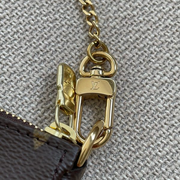 LOUIS VUITTON Pochette Accessoires Mini – Image 11