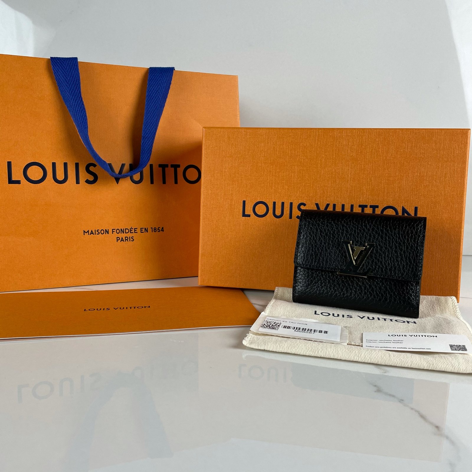 LOUIS VUITTON Capucines XS Wallet – Image 2