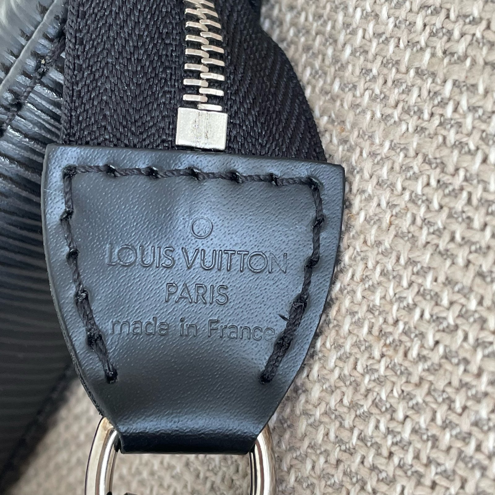 LOUIS VUITTON Pochette Accessoires – Image 8