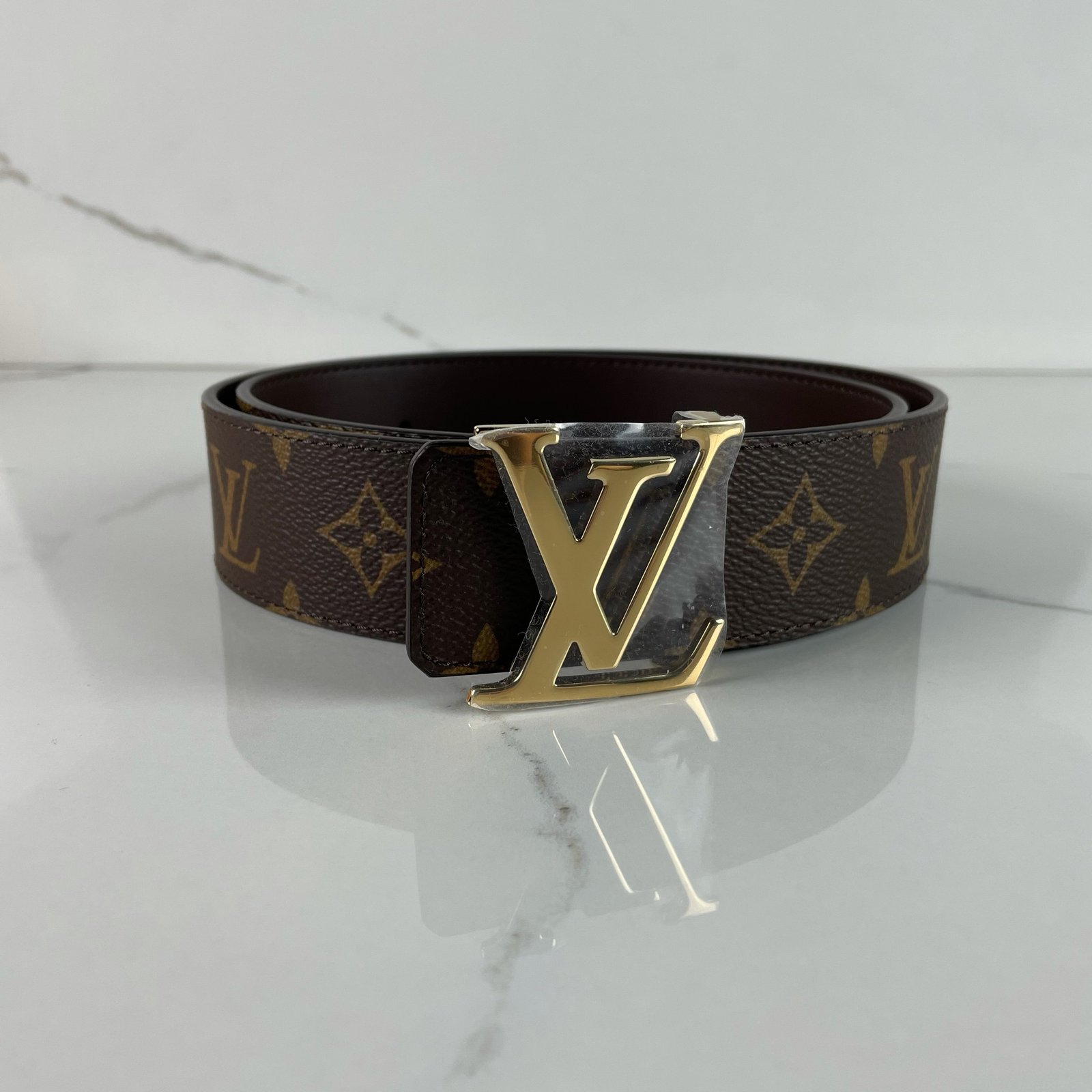 LOUIS VUITTON Ceinture LV Initiales 40 mm Réversible – Image 3