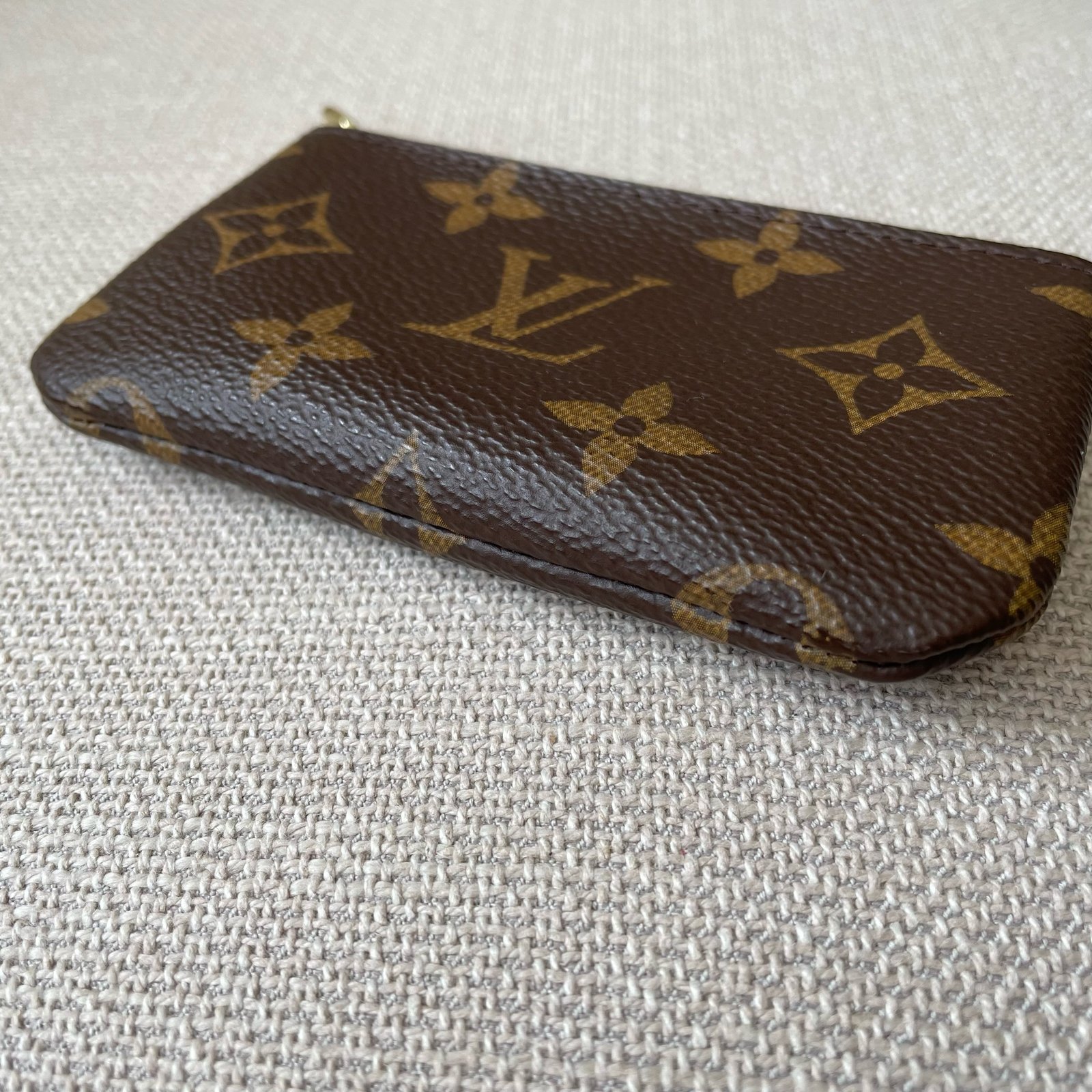 LOUIS VUITTON Pochette Clés – Image 6