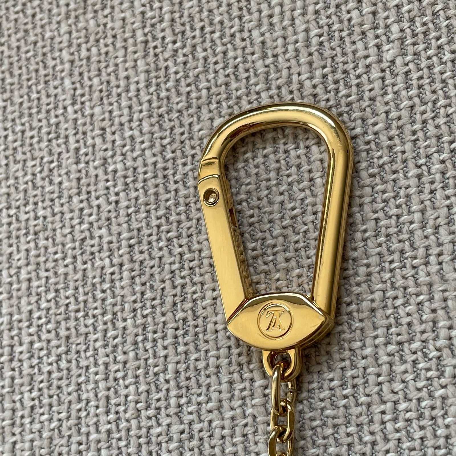 LOUIS VUITTON Pochette Clés – Image 15