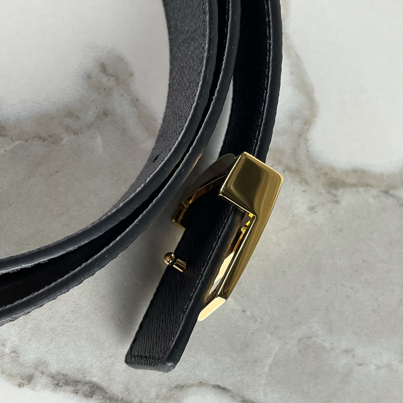 LOUIS VUITTON Ceinture LV 30 Monogram Réversible – Image 10