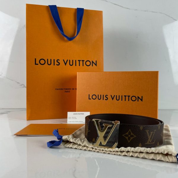 LOUIS VUITTON Ceinture LV Initiales 40 mm Réversible – Image 2