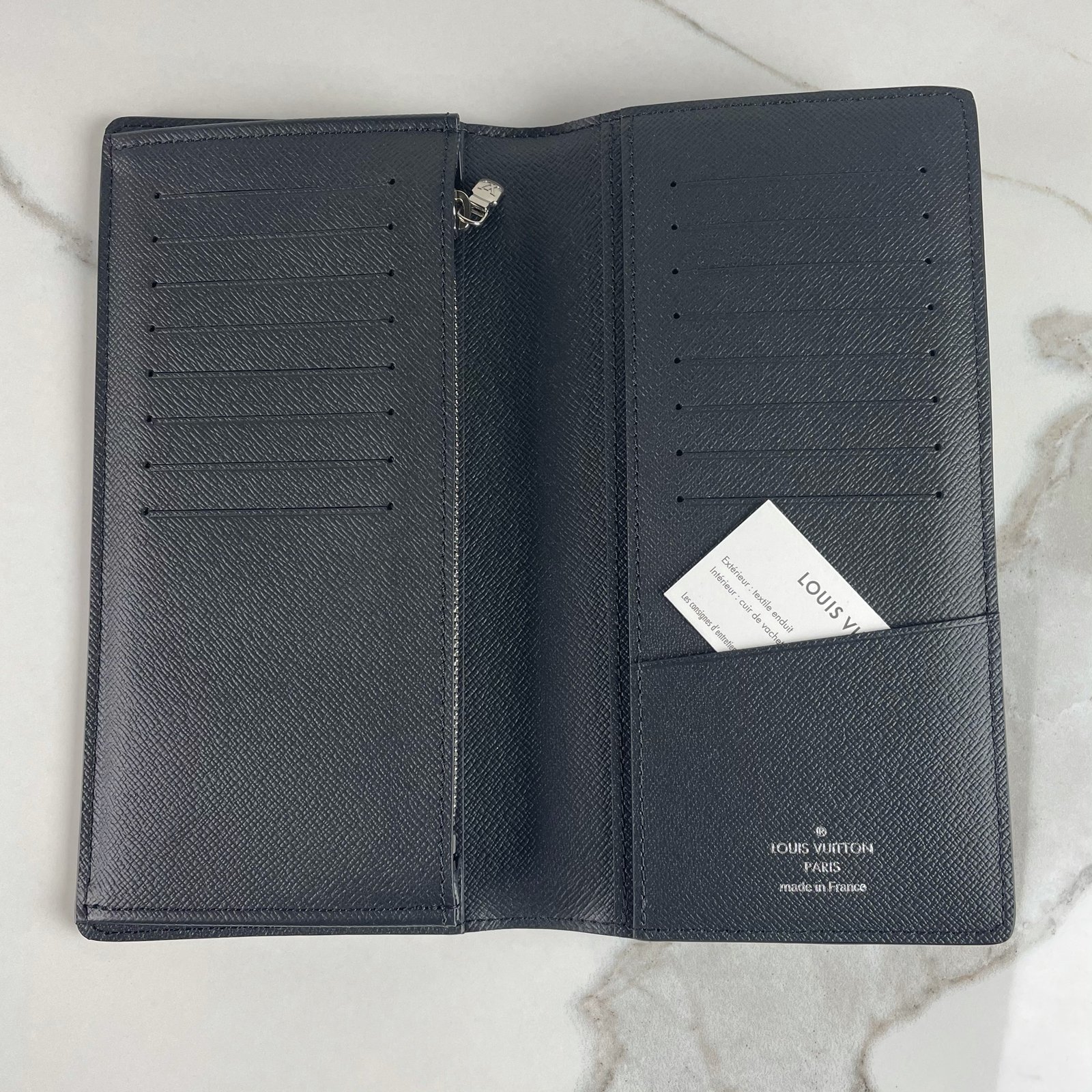 LOUIS VUITTON Brazza Wallet – Image 5