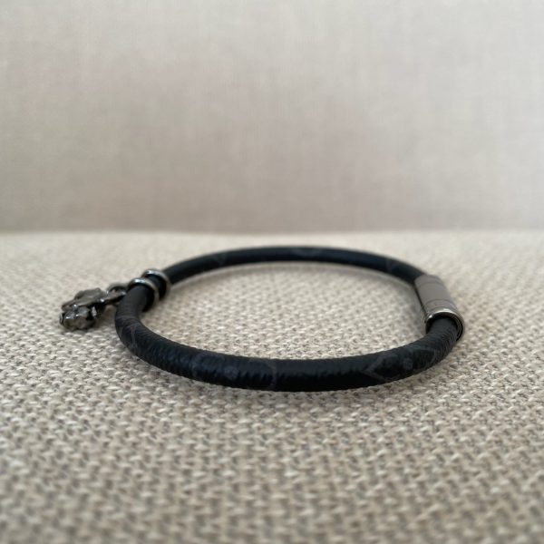 LOUIS VUITTON Bracelet Hang It – Image 8