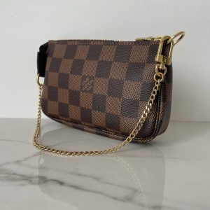 LOUIS VUITTON Mini Pochette Accessoires