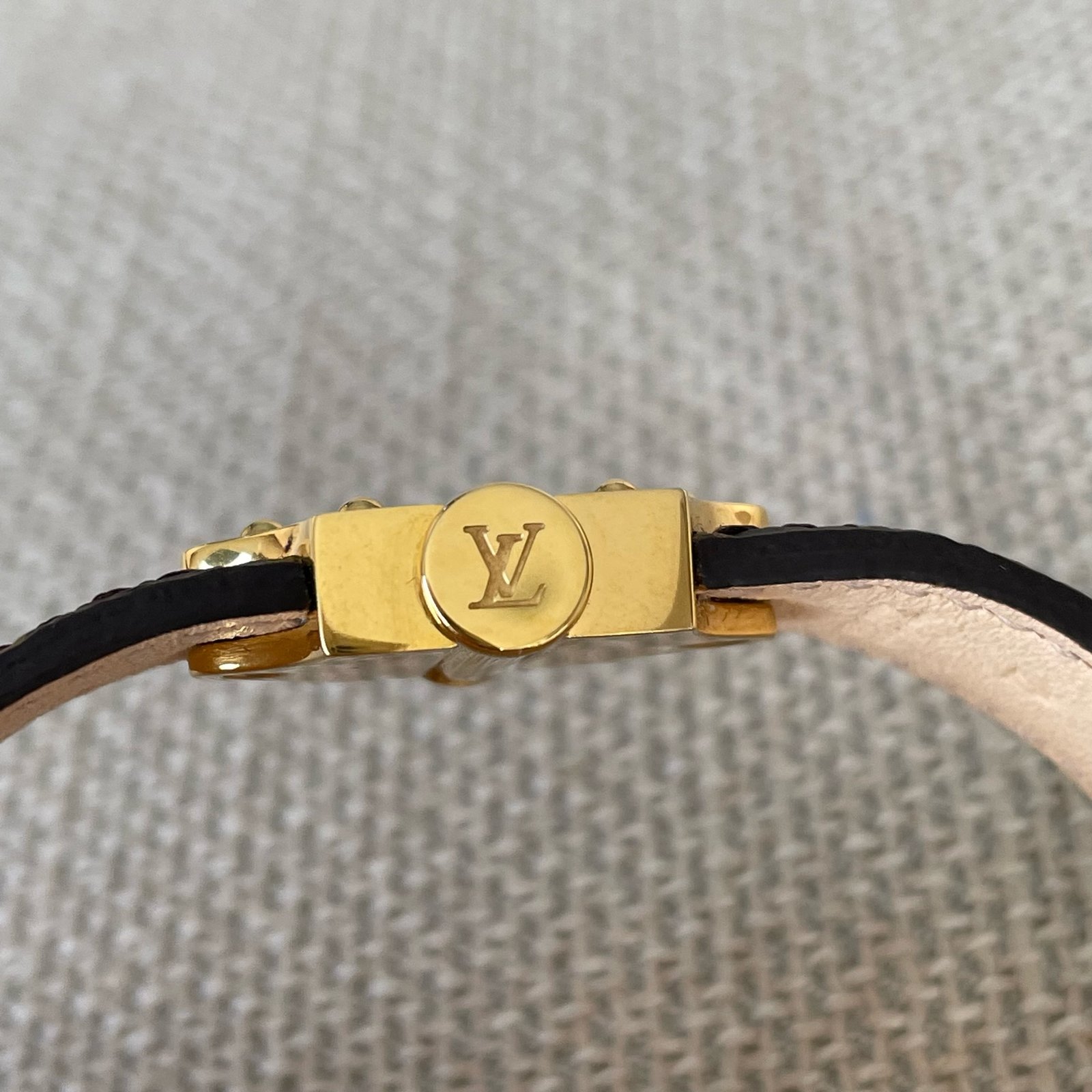 LOUIS VUITTON Bracelet Nano Monogram – Image 13