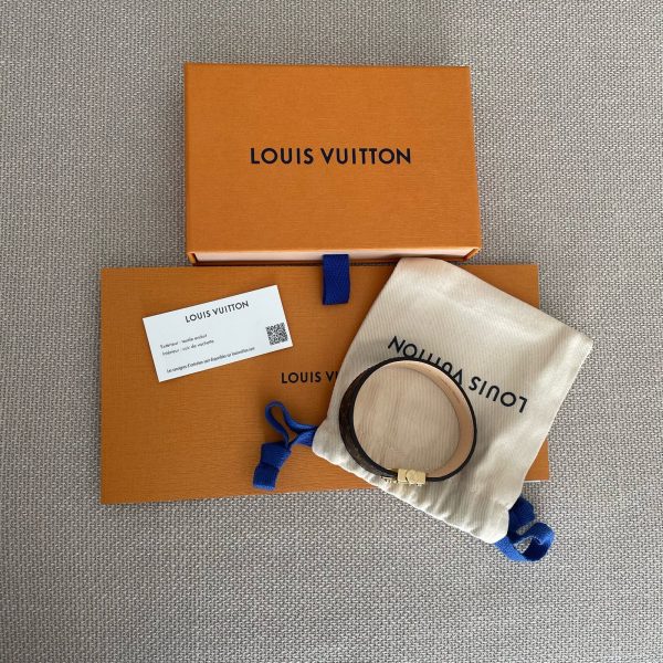 LOUIS VUITTON Bracelet Nano Monogram – Image 2