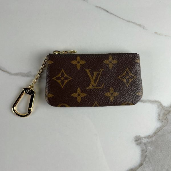 LOUIS VUITTON Pochette Clés – Image 4