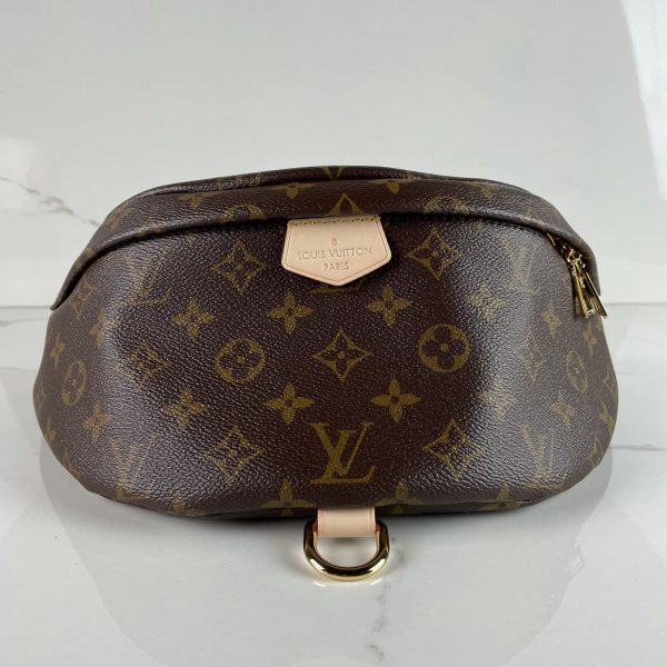 LOUIS VUITTON Bumbag – Image 3