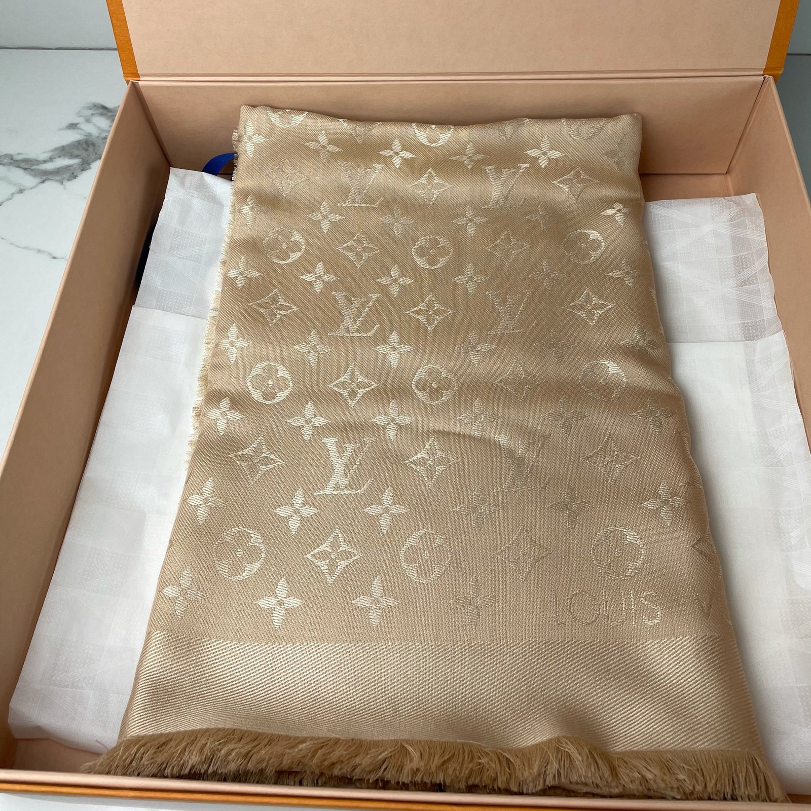 LOUIS VUITTON Châle Monogram – Image 3