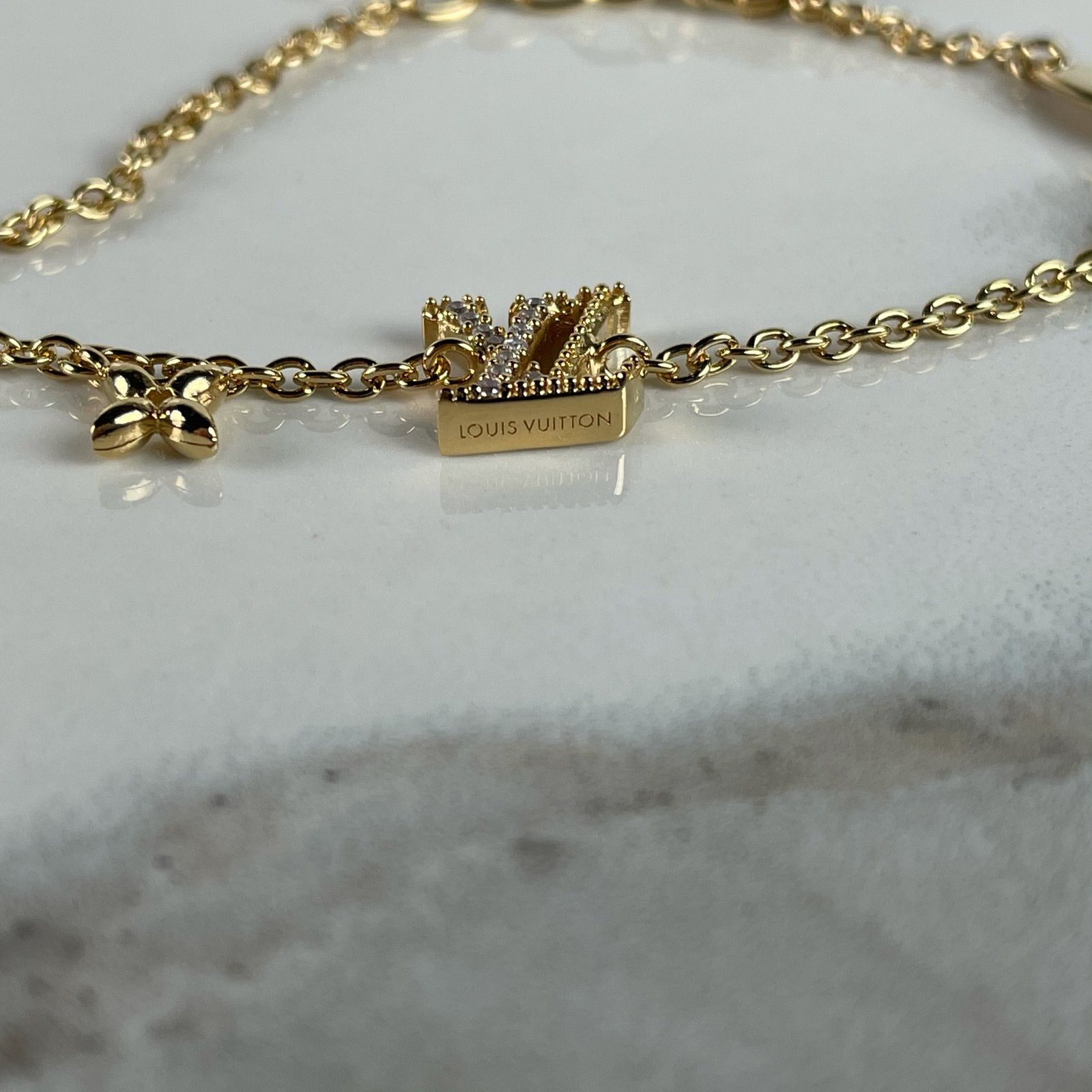 LOUIS VUITTON Bracelet LV Iconic – Image 5