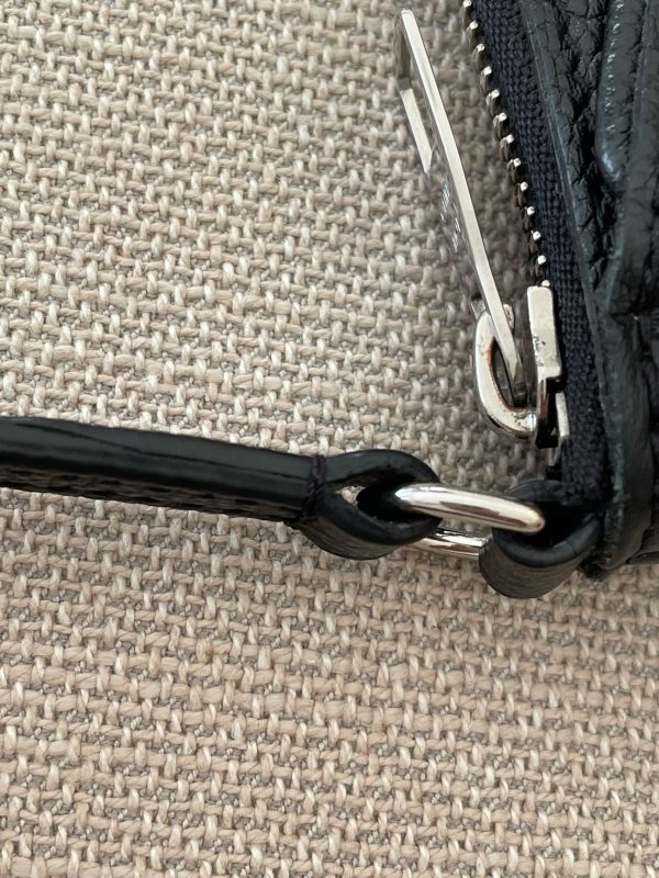 LOUIS VUITTON Pochette Pallas BB – Image 12