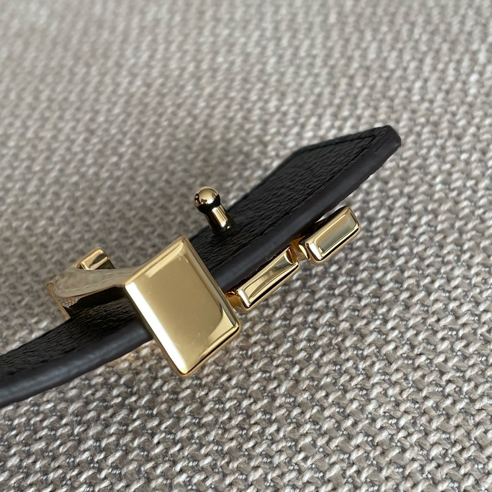 LOUIS VUITTON Ceinture LV Iconic 25 mm Réversible – Image 14