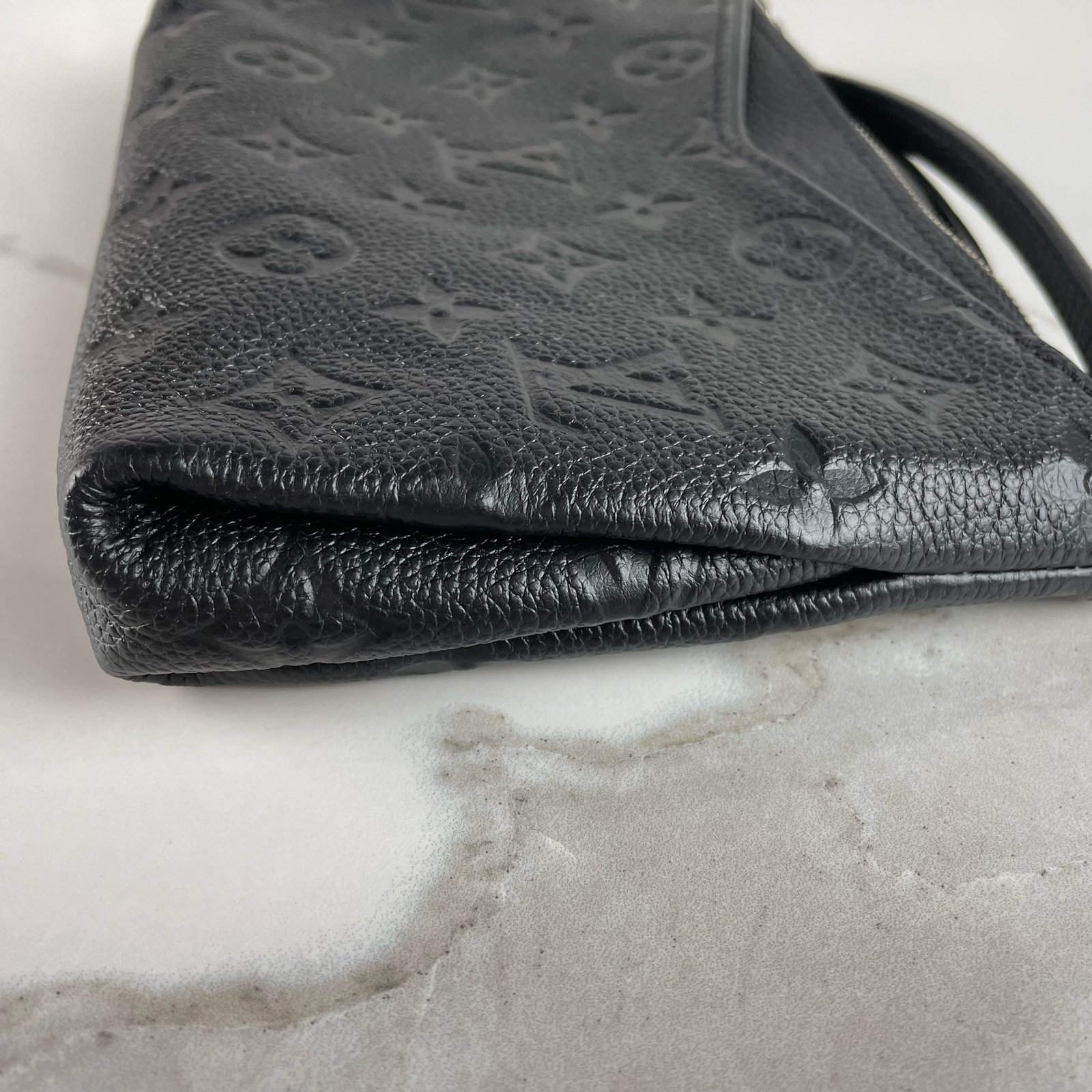 LOUIS VUITTON Pochette Pallas – Image 7