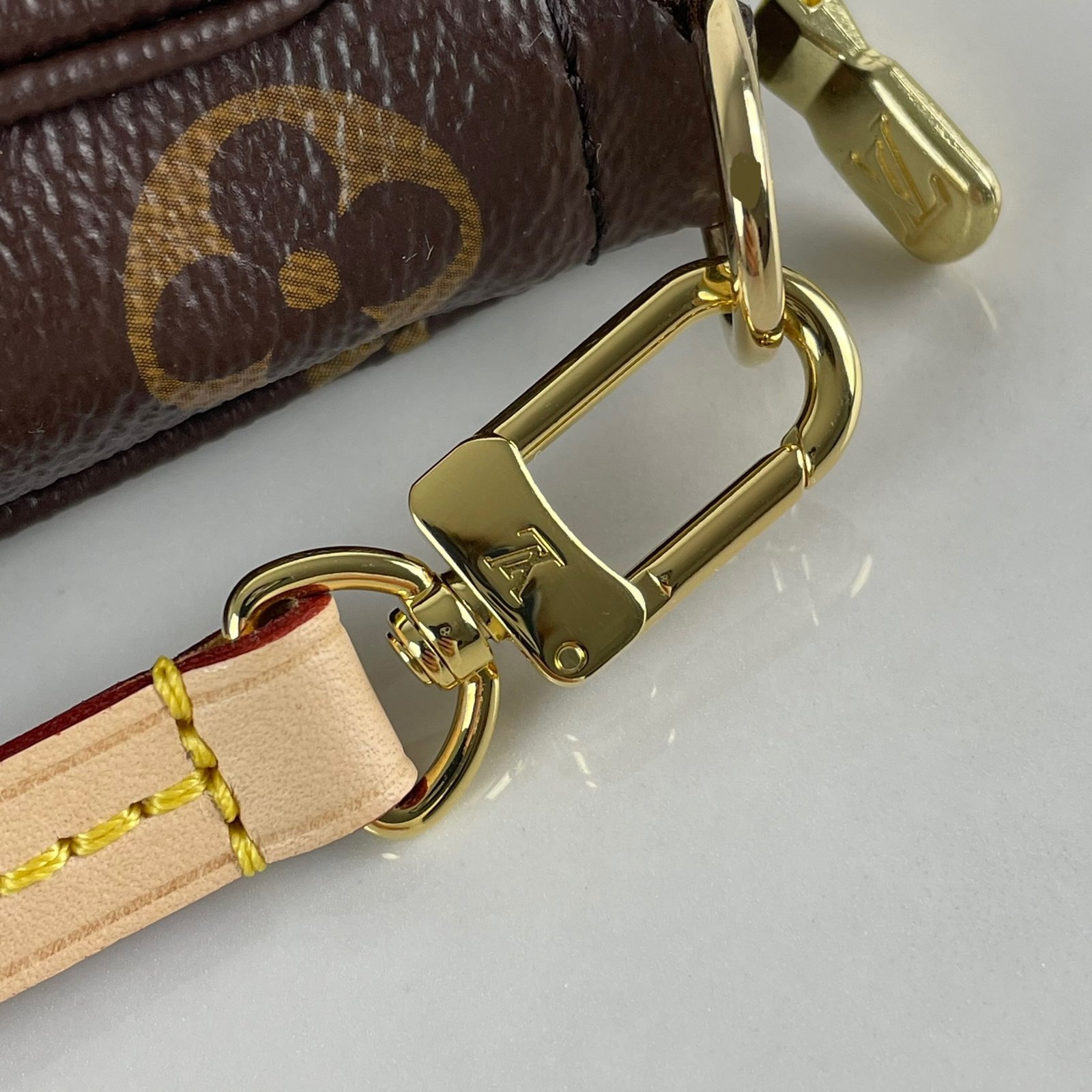 LOUIS VUITTON Pochette Accessoires NM – Image 7