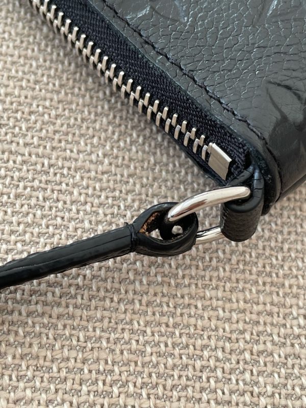 LOUIS VUITTON Pochette Pallas BB – Image 14