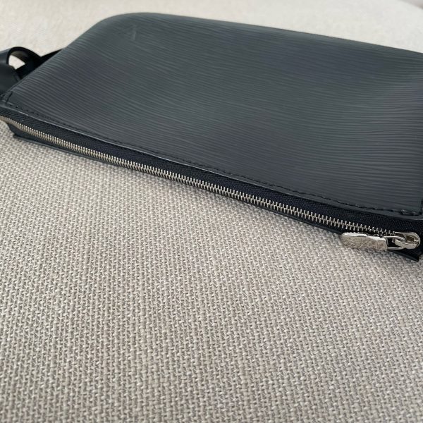 LOUIS VUITTON Pochette Accessoires – Image 7