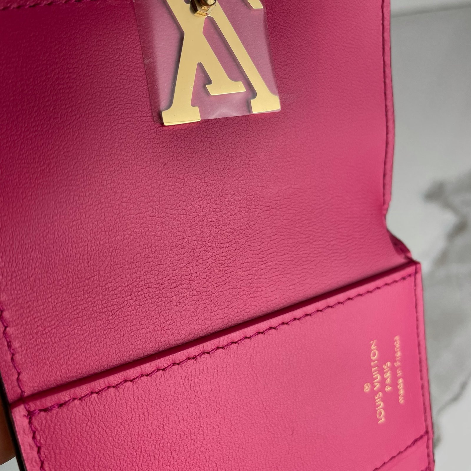 LOUIS VUITTON Capucines XS Wallet – Image 11