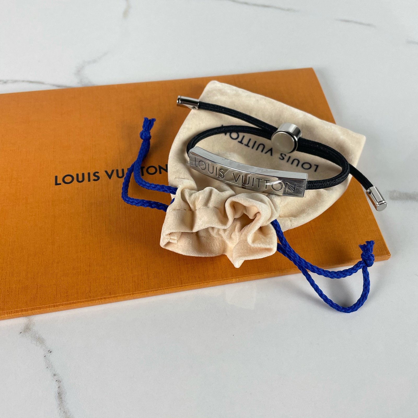 LOUIS VUITTON Bracelet LV Space – Image 2
