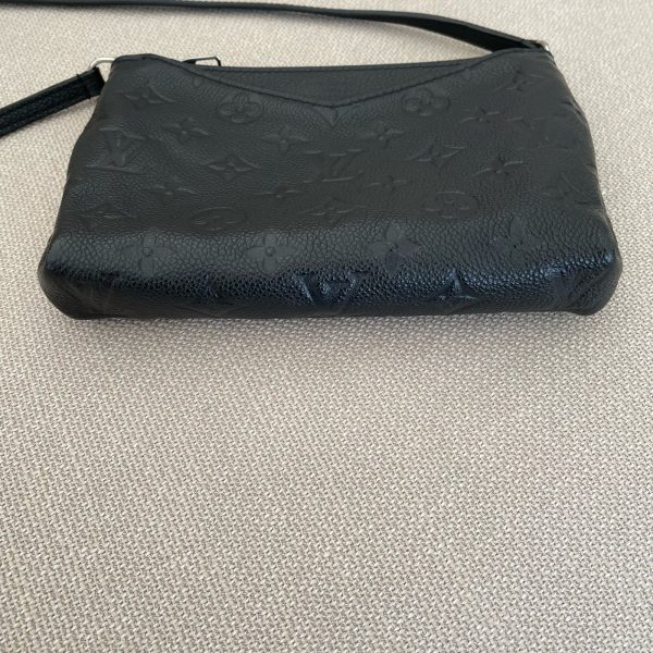 LOUIS VUITTON Pochette Pallas BB – Image 20