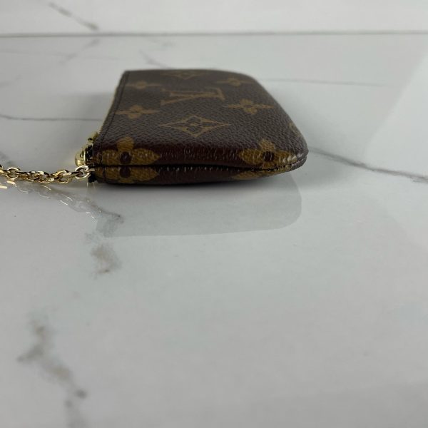 LOUIS VUITTON Pochette Clés – Image 7