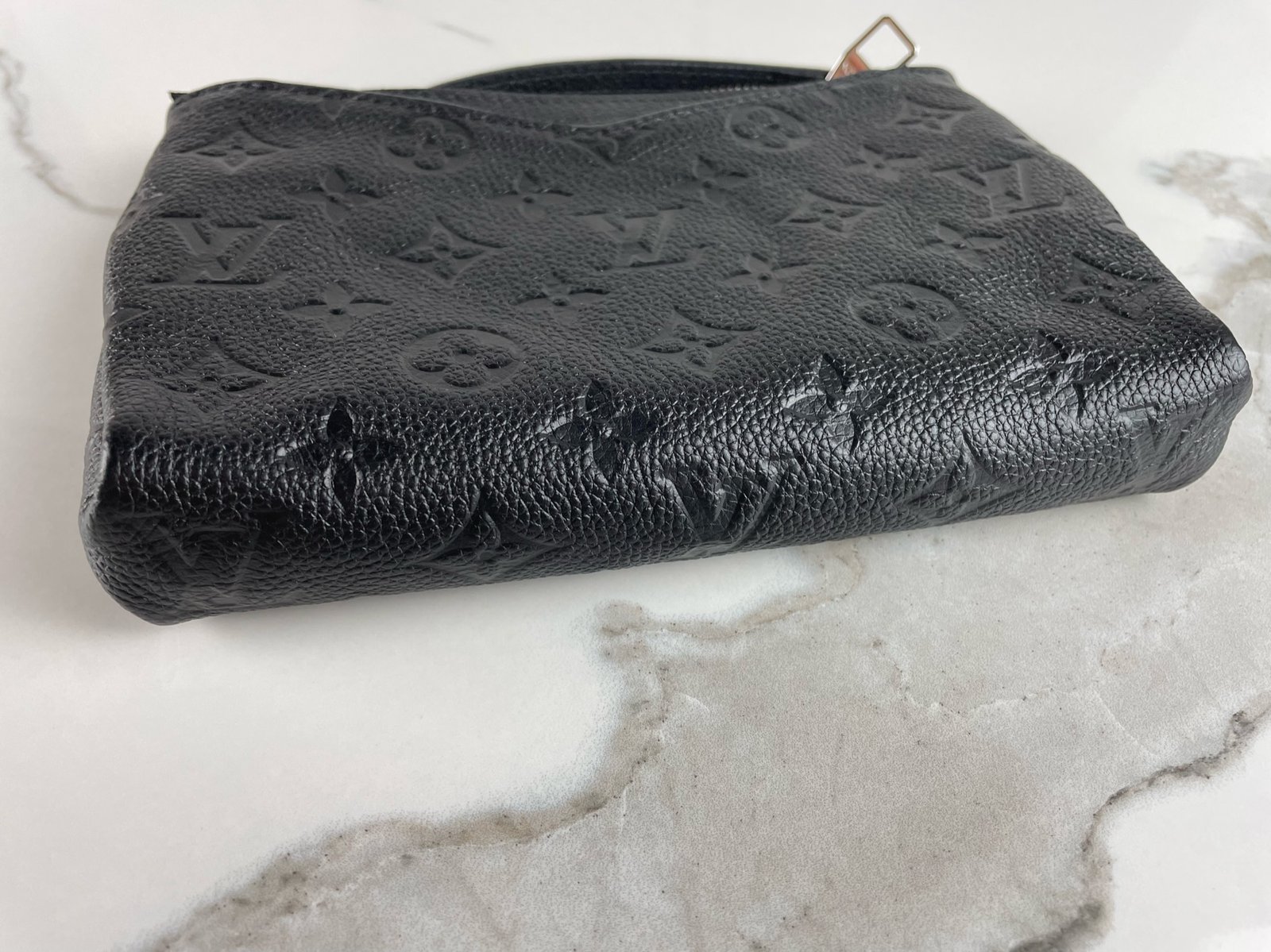 LOUIS VUITTON Pochette Pallas – Image 8