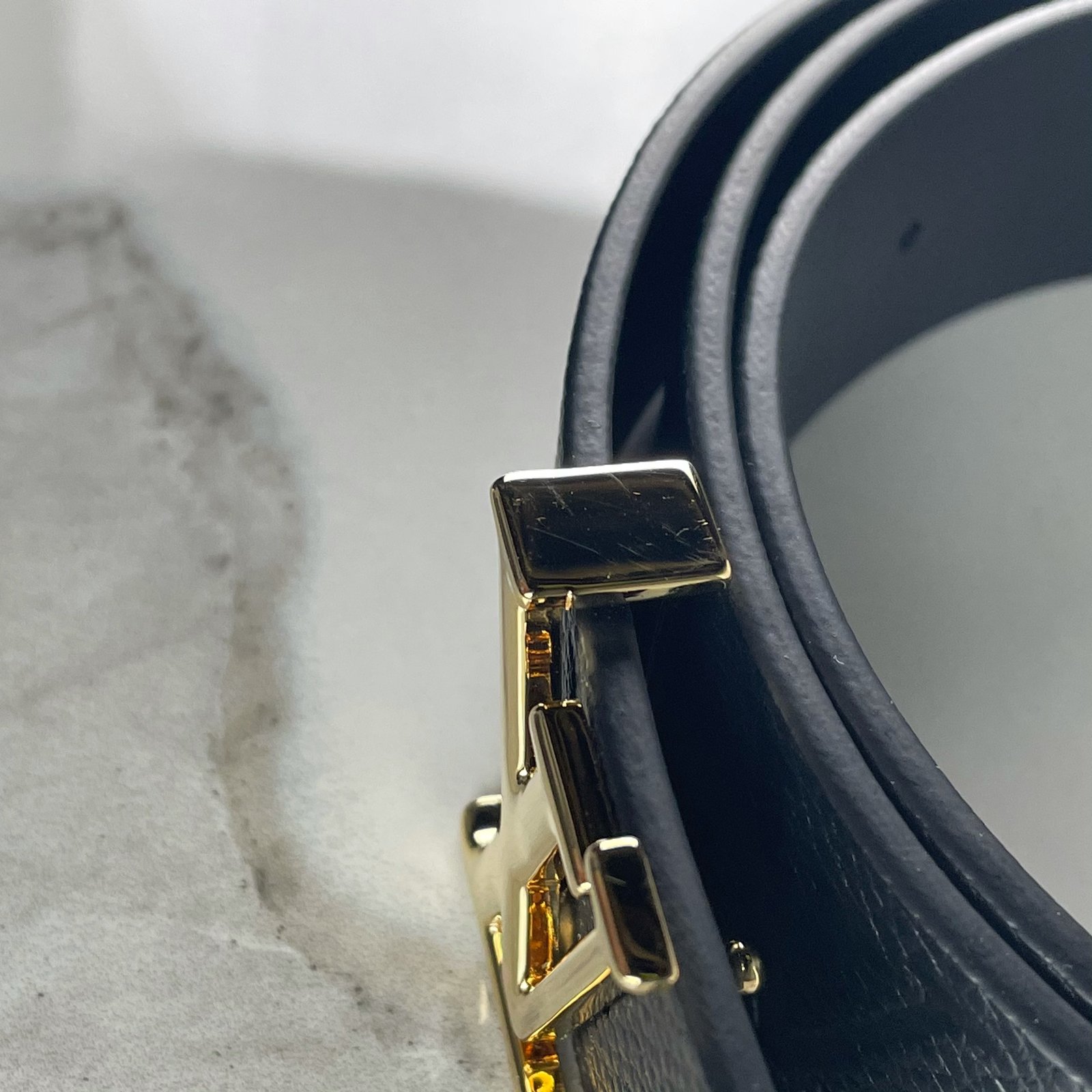 LOUIS VUITTON Ceinture LV Iconic 30 mm Réversible – Image 9