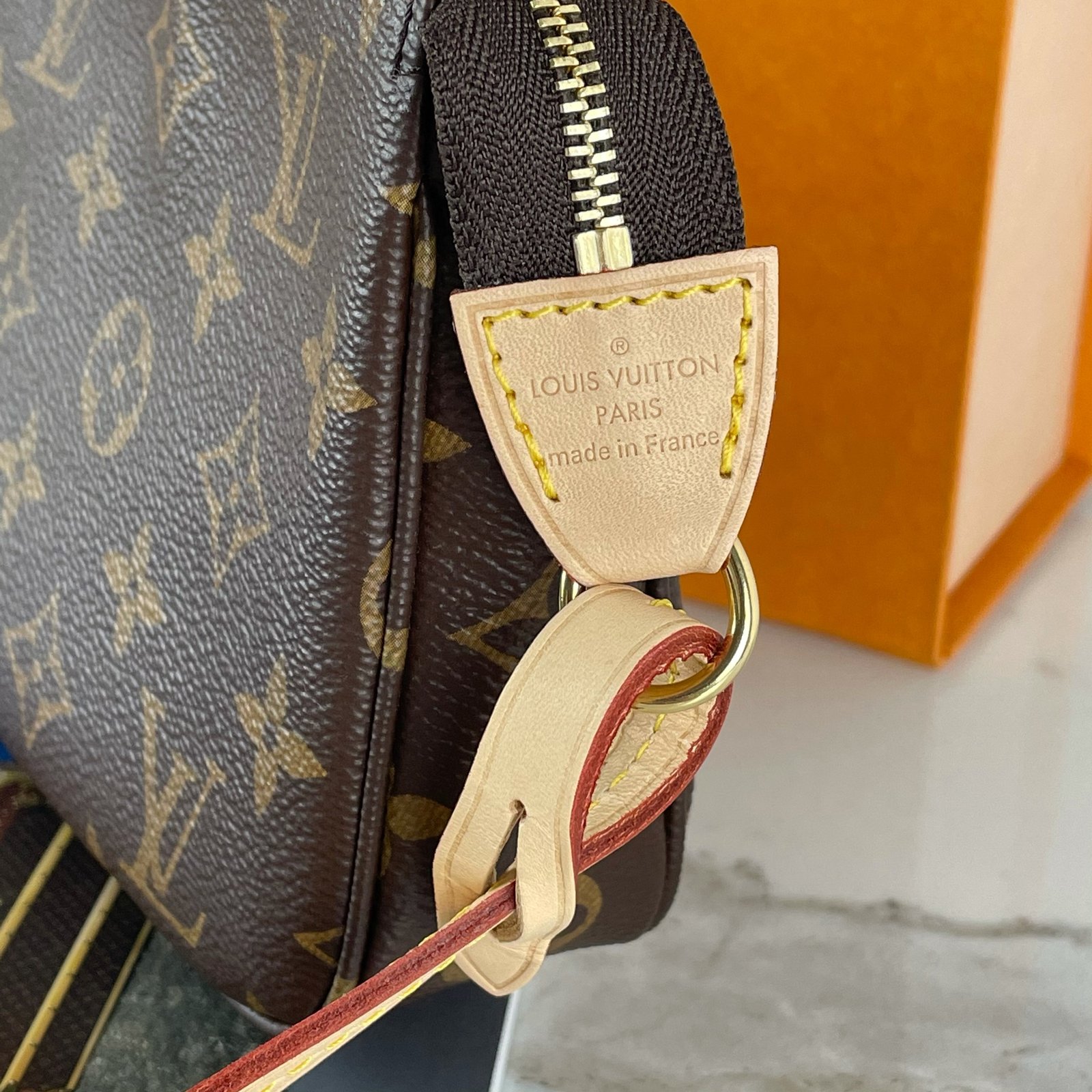 LOUIS VUITTON Pochette Accessoires NM – Image 3