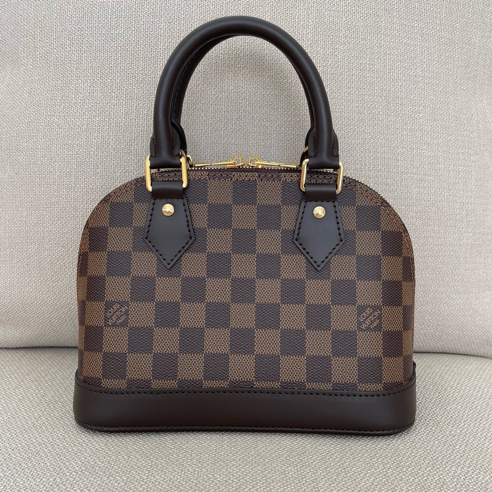 LOUIS VUITTON Alma BB – Image 3