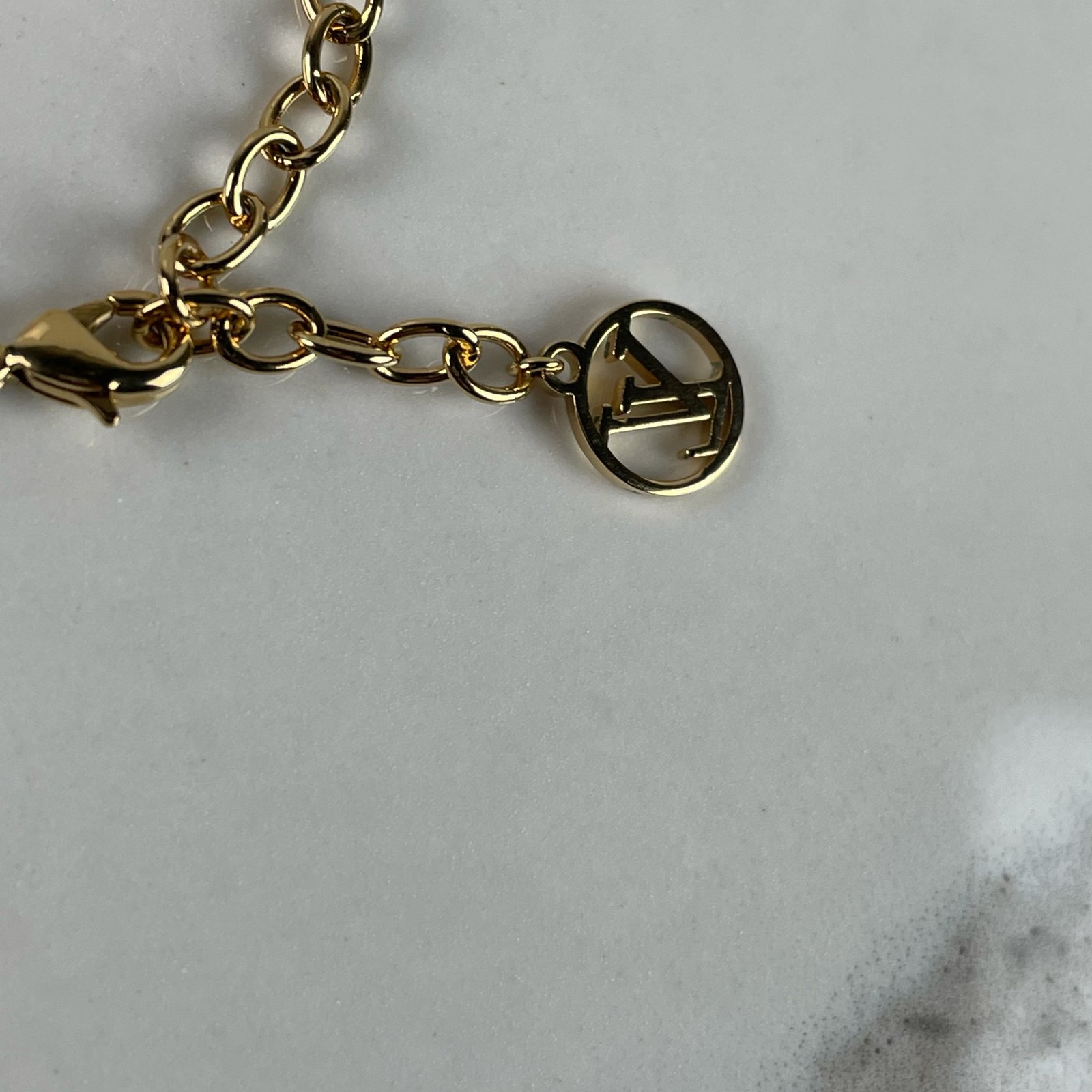 LOUIS VUITTON Bracelet LV Iconic – Image 10