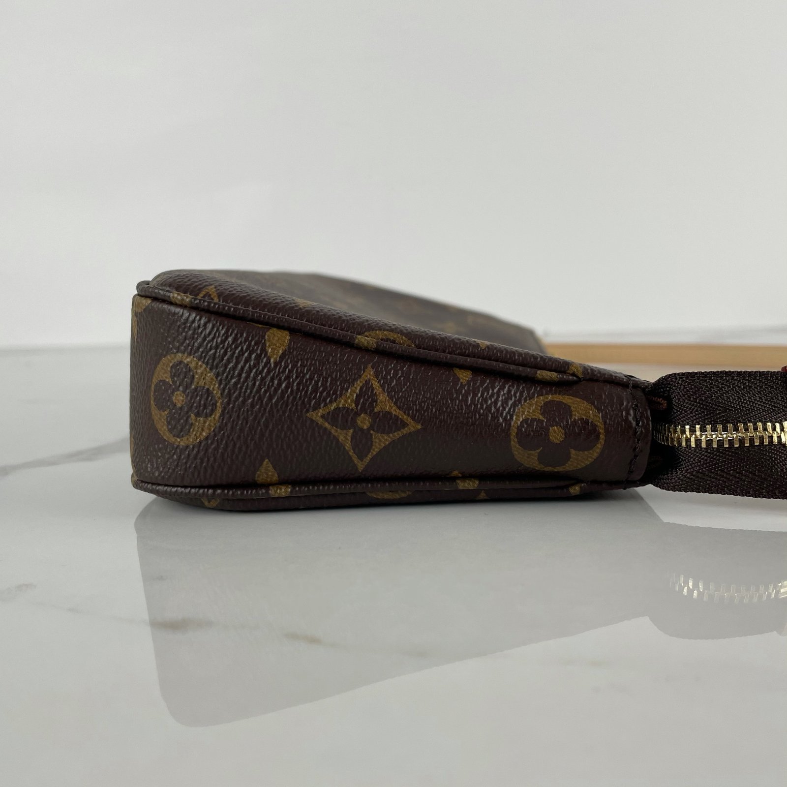 LOUIS VUITTON Pochette Accessoires NM – Image 9