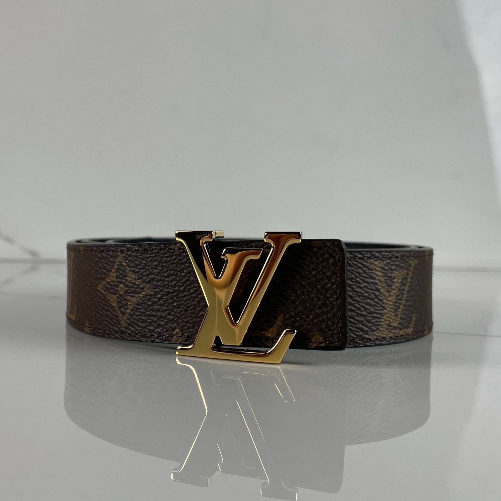 LOUIS VUITTON Ceinture LV 30 Monogram Réversible