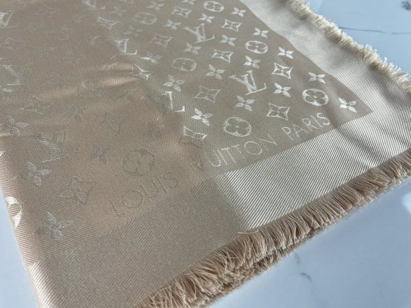 LOUIS VUITTON Châle Monogram – Image 10