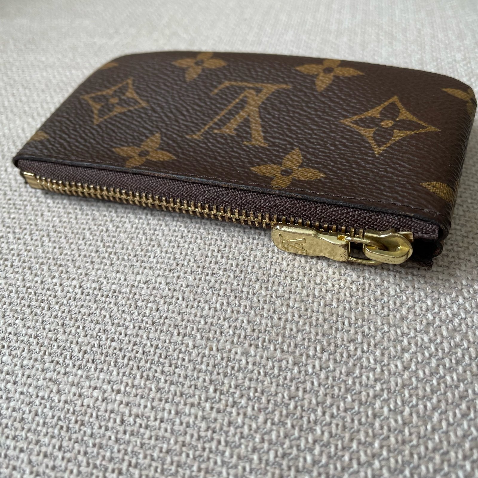 LOUIS VUITTON Pochette Clés – Image 5