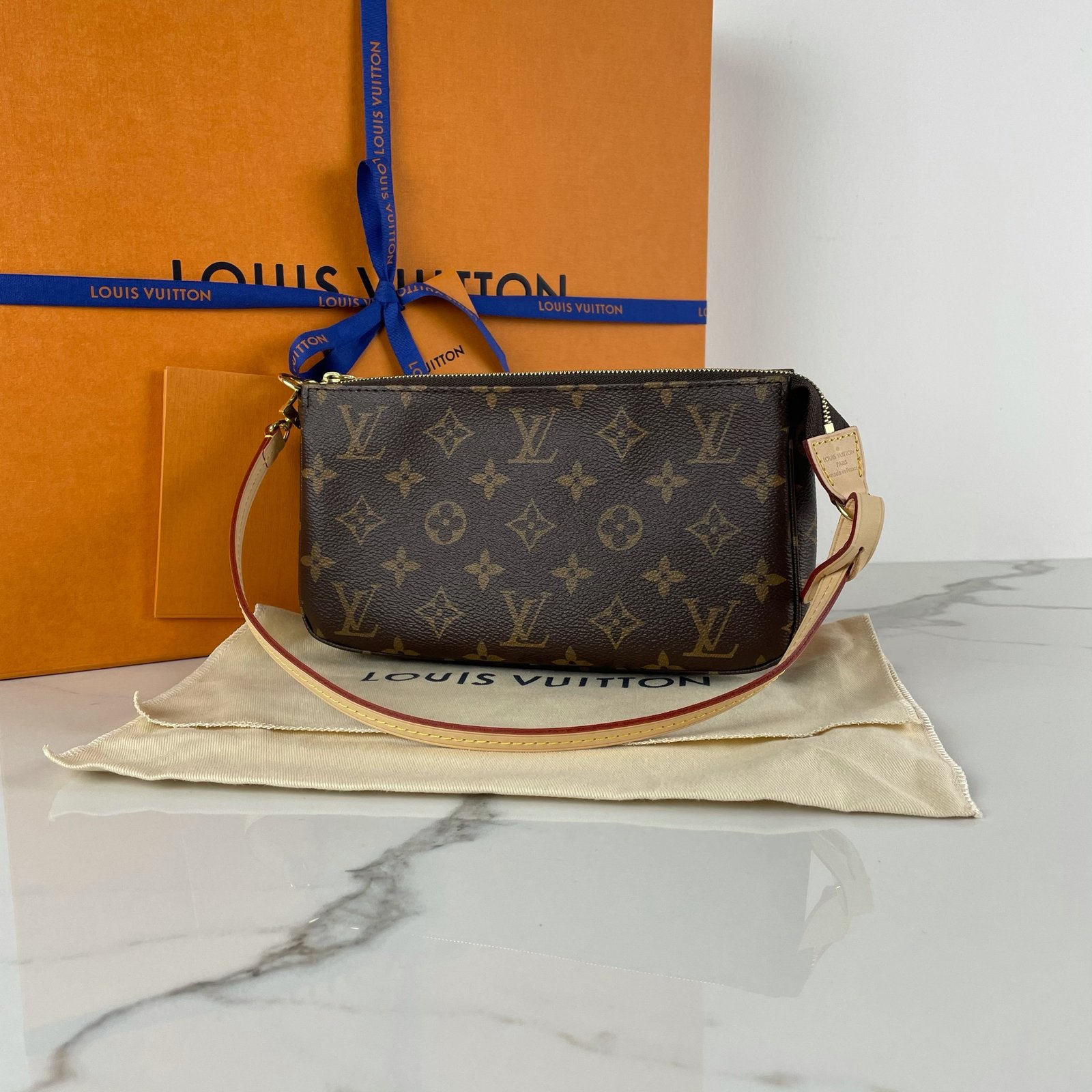 LOUIS VUITTON Pochette Accessoires NM – Image 8
