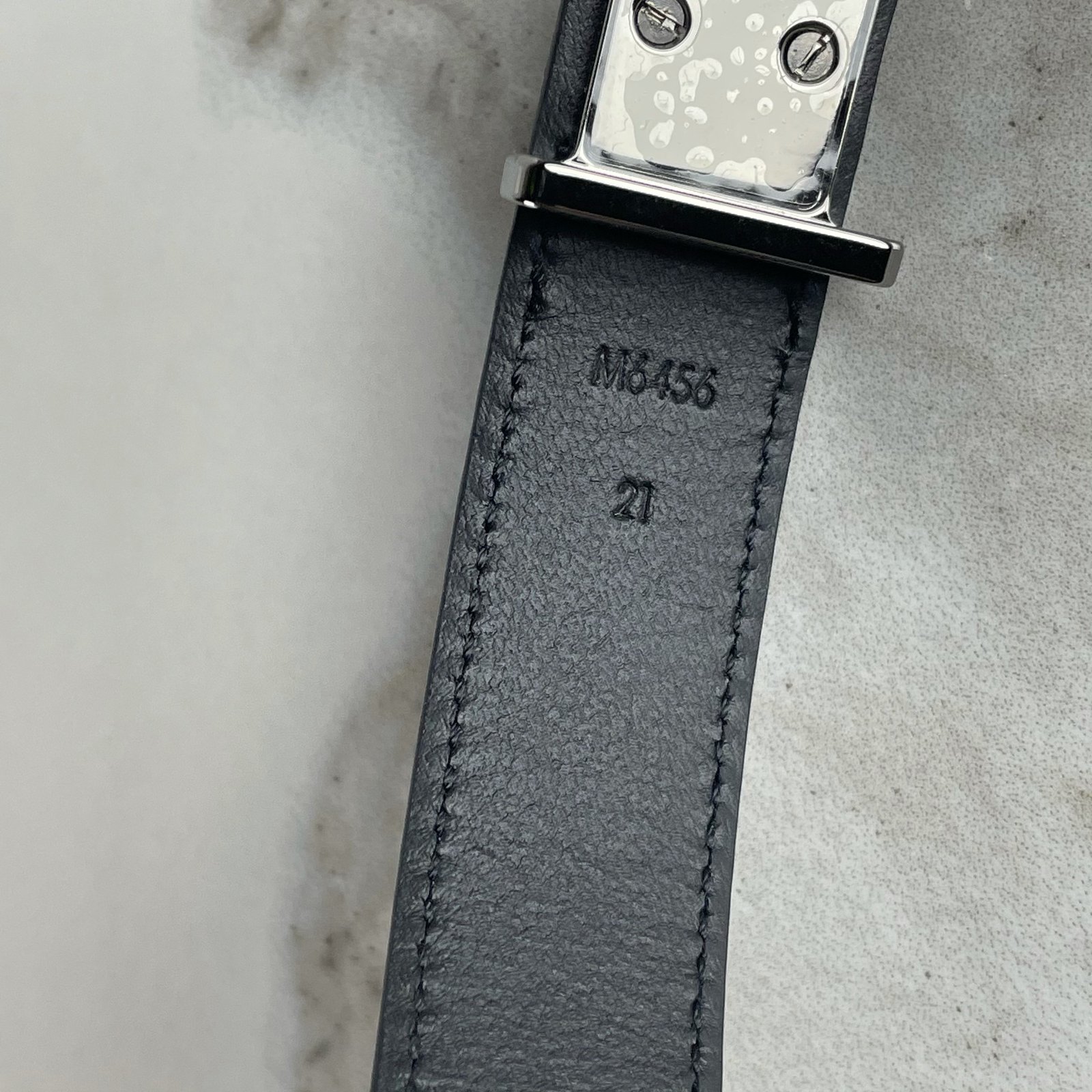 LOUIS VUITTON Bracelet LV Slim – Image 6