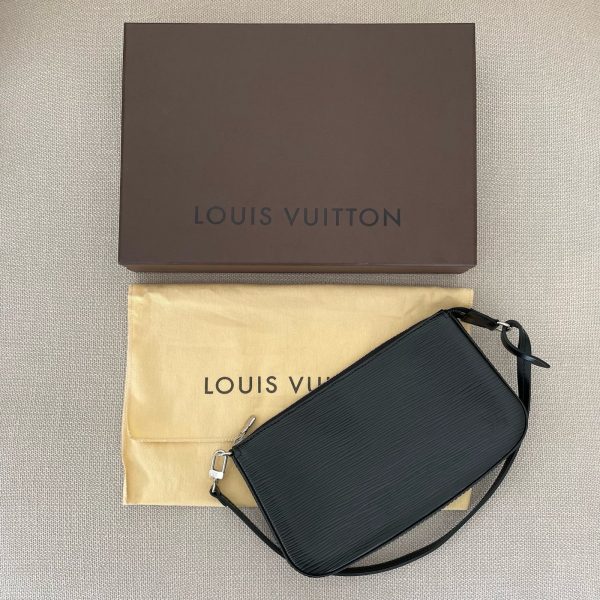 LOUIS VUITTON Pochette Accessoires – Image 2