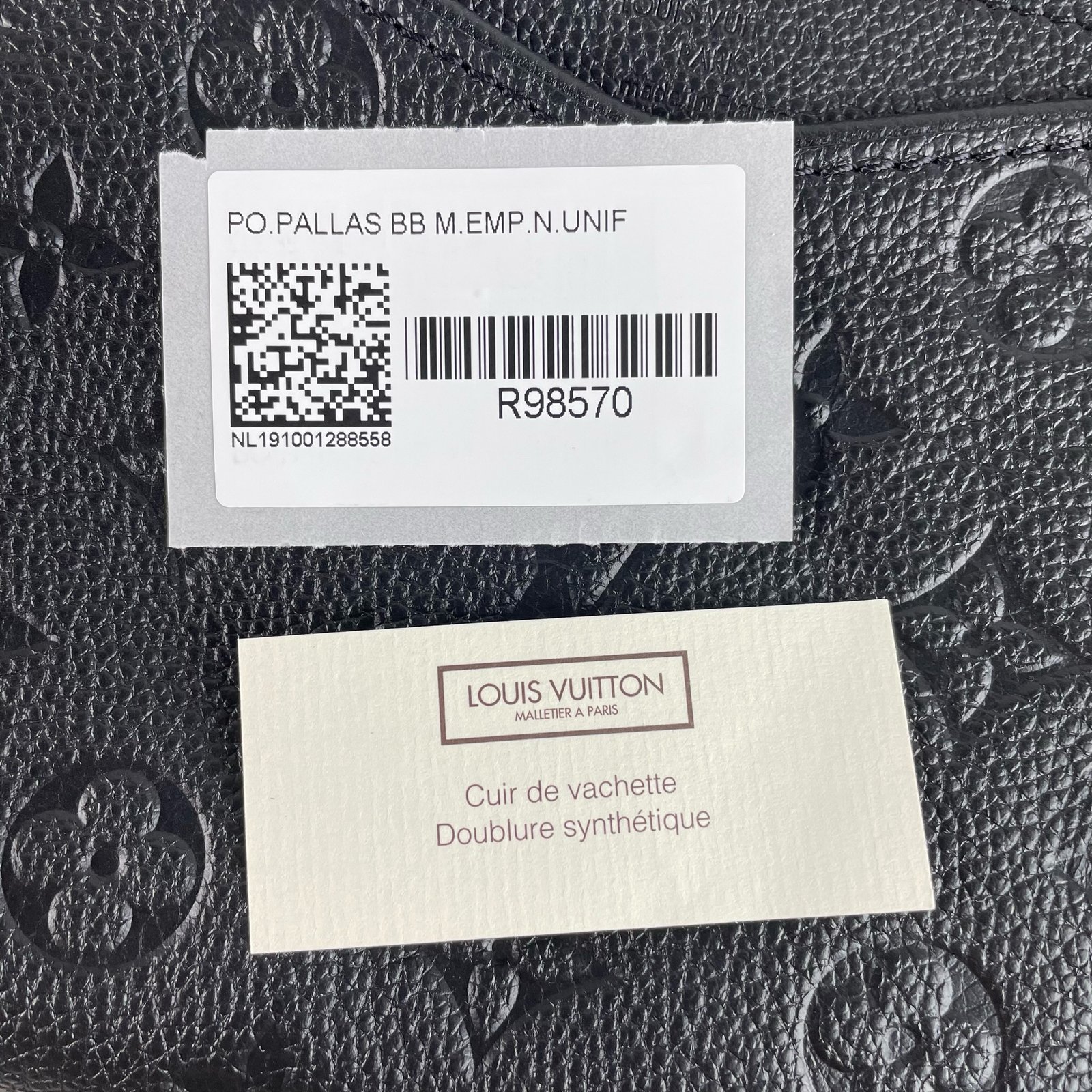 LOUIS VUITTON Pochette Pallas – Image 4