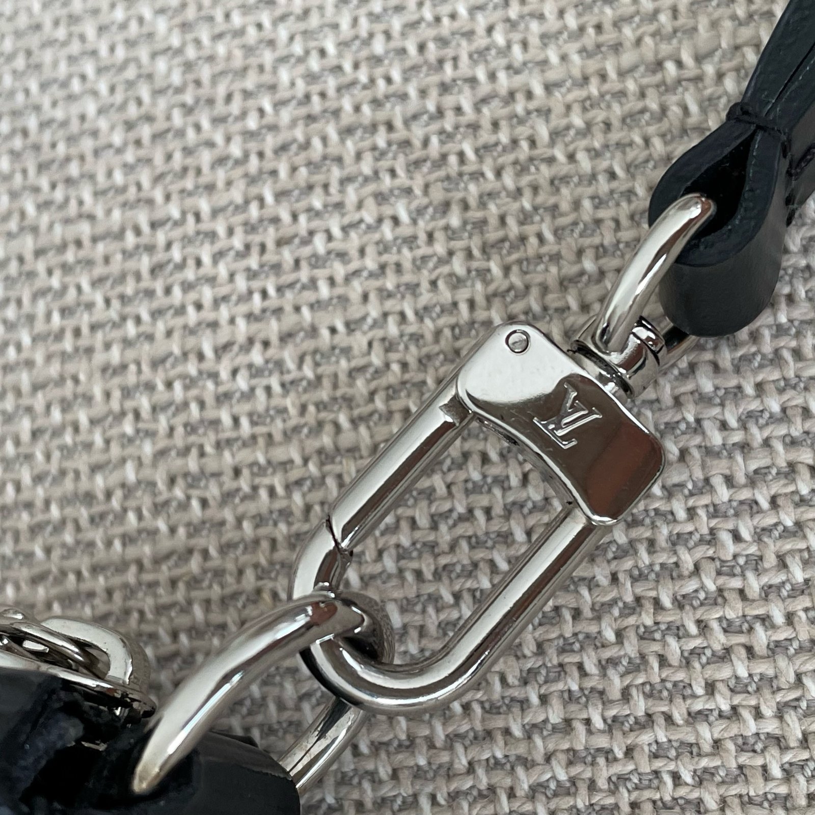 LOUIS VUITTON Pochette Accessoires – Image 13